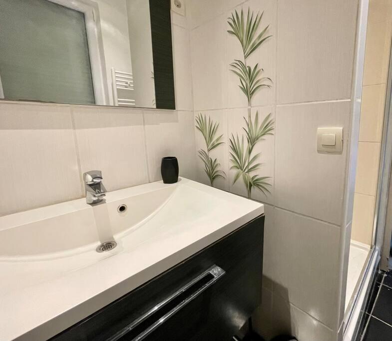 Le Royal Cosy - Spacieux T2 - Proche Chantilly, Paris & Asterix Nogent-sur-Oise Exterior foto